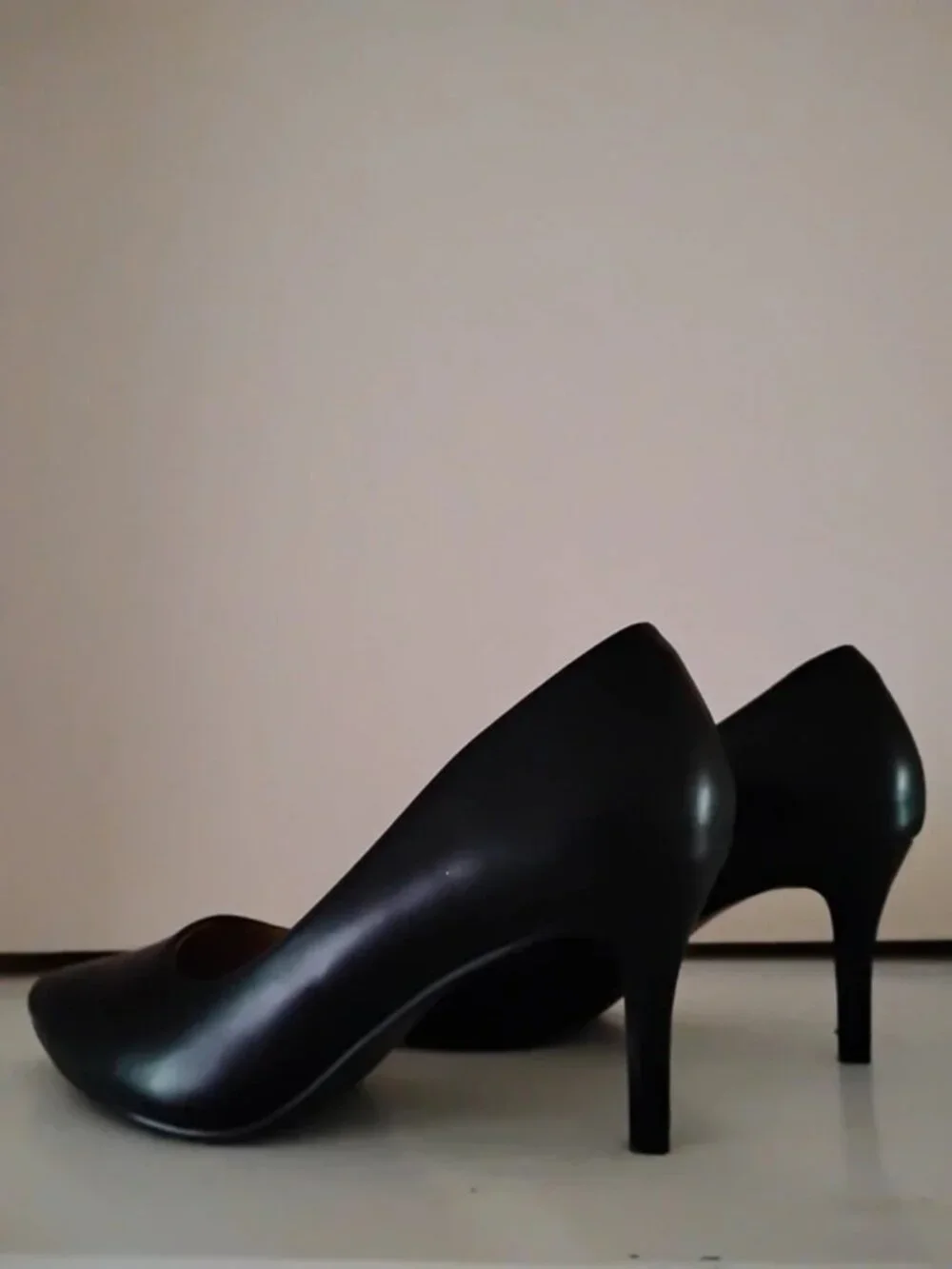 Beautiful Classic Black High Heel Pumps